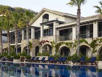 Columbia Beach Resort